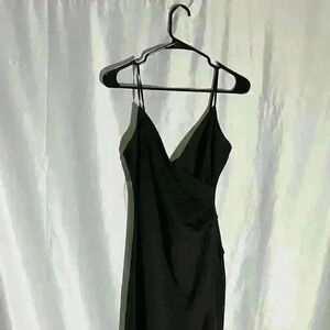 Windsor black cocktail dress size S with high slit